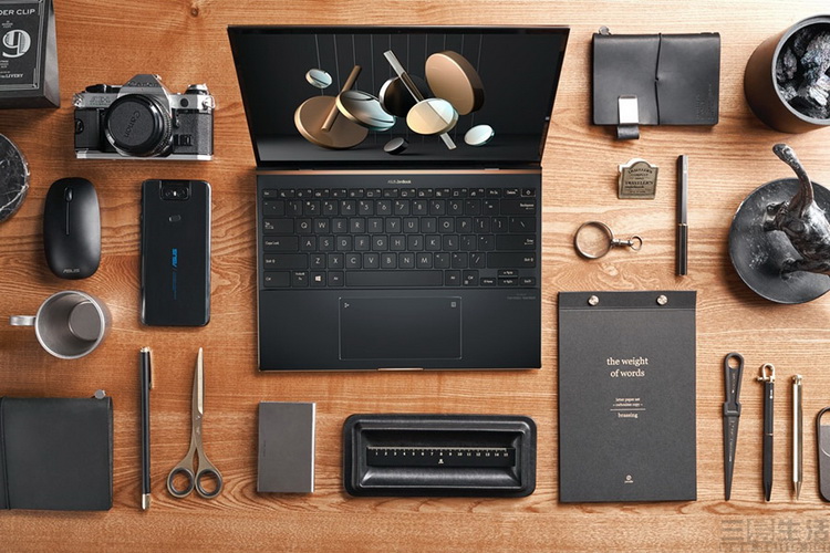 ASUS_Zenbook_02.jpg