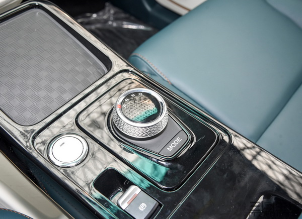 15135699757705.jpg 05.jpg