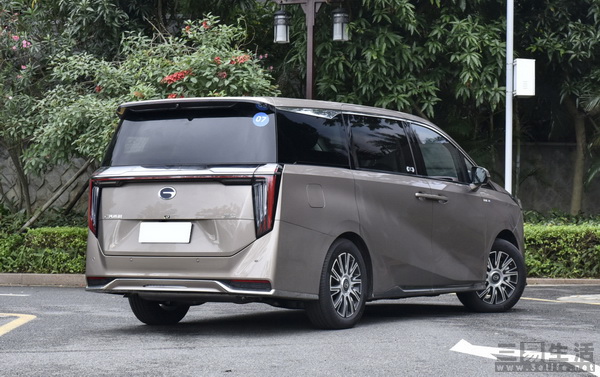 16335873032405.jpg 05.jpg