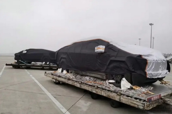 特斯拉Cybertruck实车运抵国内 即将开启中国巡展 特斯拉Cybertruck实车运抵国内 即将开启中国巡展