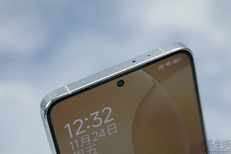 2023年度手机造型设计观察：设计、材质都在卷