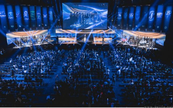 拳头游戏的电竞直播平台胎死腹中，都怪它太贪心