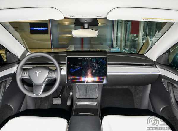 2024款特斯拉Model Y上市 售价25.89-36.39万元