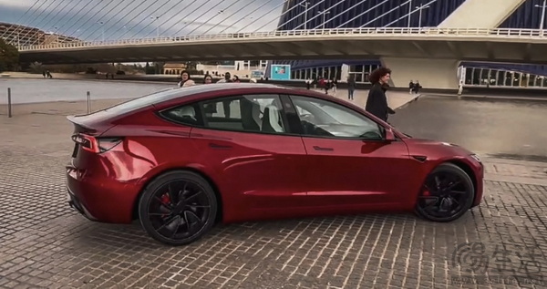 新款特斯拉Model 3 Performance无伪谍照曝光 新款特斯拉Model 3 Performance无伪谍照曝光