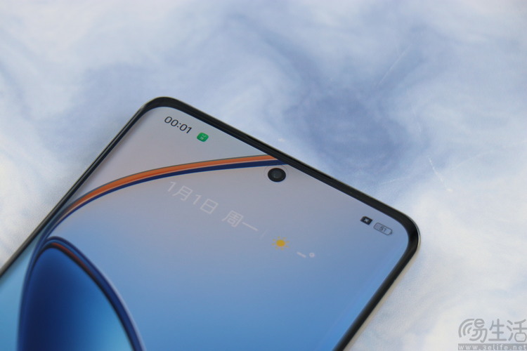 真我12 Pro+评测：奢华造型、旗舰影像，重塑中端机体验