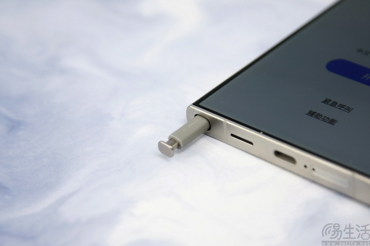 Galaxy S24 Ultra深度评测：风格独特的AI机皇