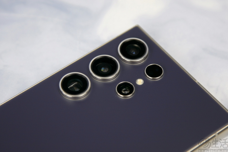 Galaxy S24 Ultra深度评测：风格独特的AI机皇