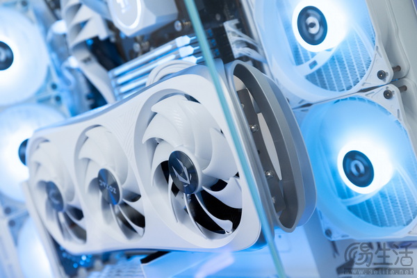 IGN 9分神作《地平线：西之绝境》，上PC后画面更绝！