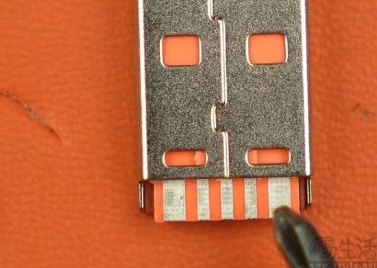 iPhone 15接口背“黑锅”，“元凶”或是魔改充电配件