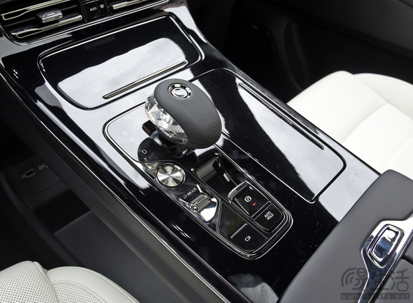 至高达2万元 广汽传祺针对传祺M8推出置换补贴 至高达2万元 广汽传祺针对传祺M8推出置换补贴