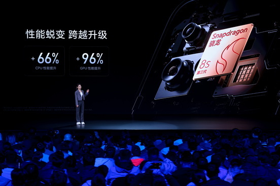Xiaomi Civi 4 Pro发布：真Pro体验全面越级，开启潮流旗舰新赛道