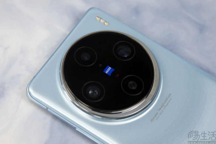 vivo产品经理首次展现X100 Ultra，有望本月亮相