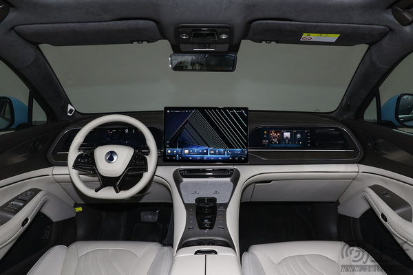 腾势N7开启OTA升级 增全国无图高快领航等功能