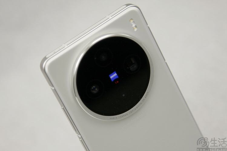 vivo X100s评测：首发天玑9300+，性能、影像越级