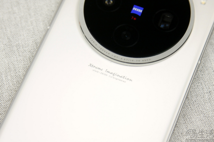 vivo X100s评测：首发天玑9300+，性能、影像越级