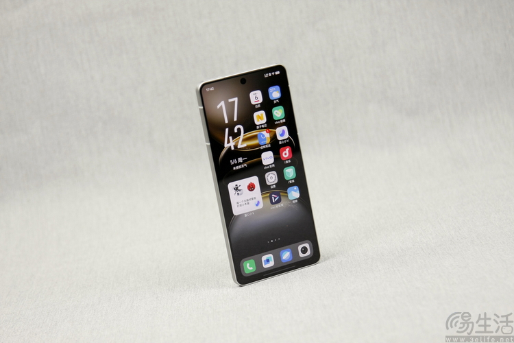 vivo X100s评测：首发天玑9300+，性能、影像越级