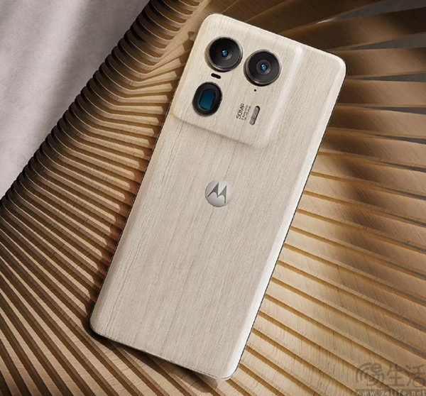 moto X50 Ultra跑分成绩曝光，性能表现不俗