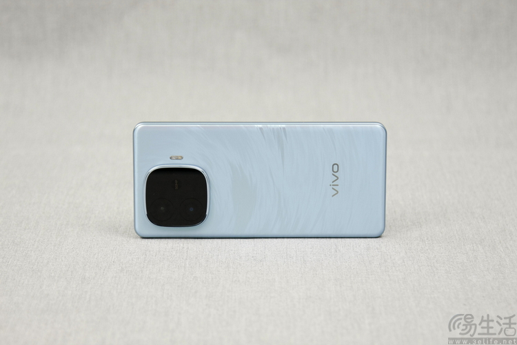 vivo Y200/Y200GT双机评测：价格足够低、可玩性越级