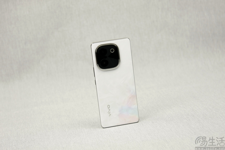 vivo Y200/Y200GT双机评测：价格足够低、可玩性越级