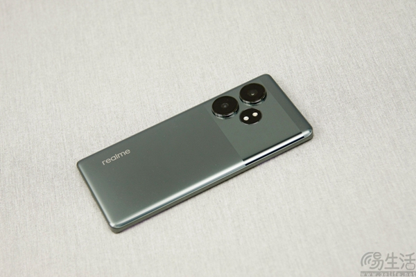 真我GT Neo6云曦限定礼盒售价公布，到手2799元