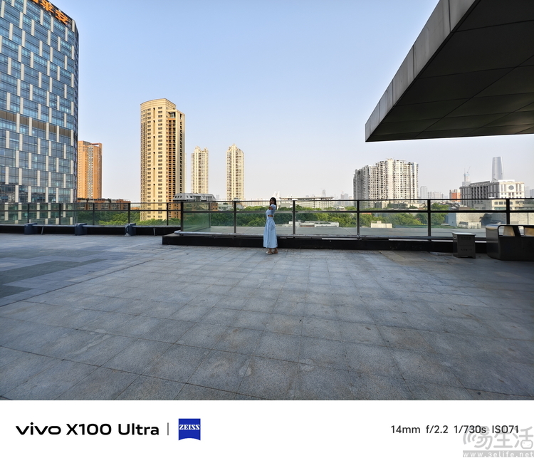 vivo X100 Ultra首发评测：堆料到极致、重新定义顶级影像旗舰