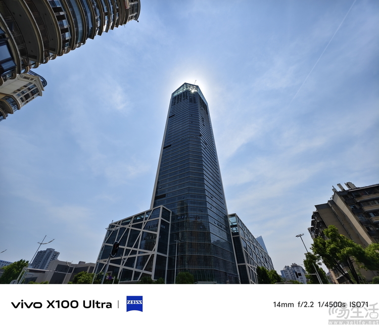 vivo X100 Ultra首发评测：堆料到极致、重新定义顶级影像旗舰