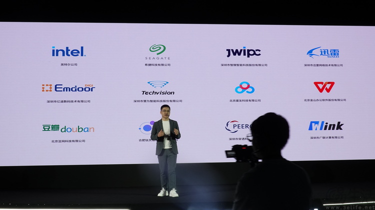 你熟悉的绿联，正在激进变革NAS行业