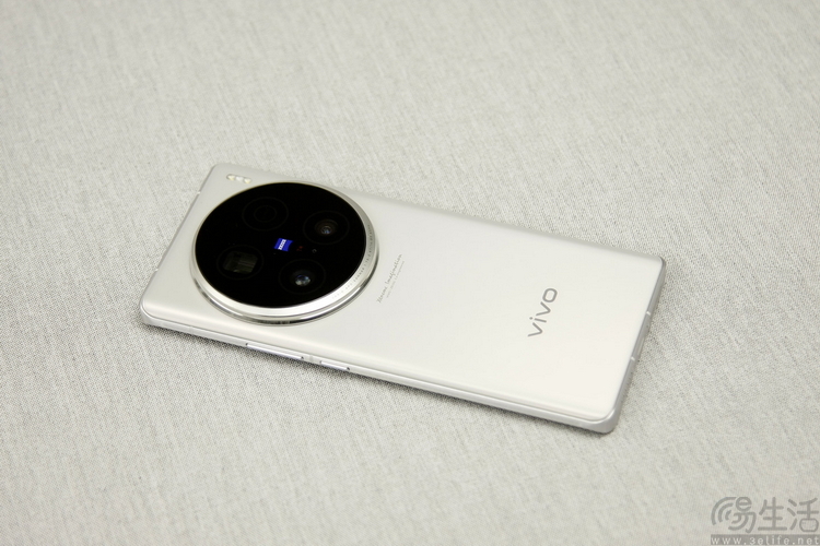 vivo X100 Ultra正式开售，首销到手价格6499元起