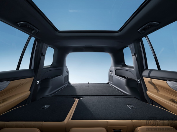 广汽传祺GS8五座版昨日已上市 售价15.98万元 广汽传祺GS8五座版昨日已上市 售价15.98万元