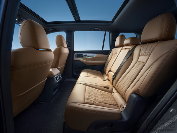 广汽传祺GS8五座版昨日已上市 售价15.98万元 广汽传祺GS8五座版昨日已上市 售价15.98万元