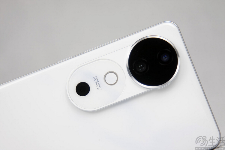 vivo S19系列双机评测：超薄、性能与人像摄影，一次都能满足