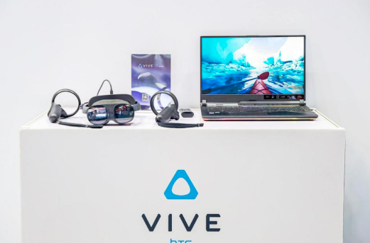 HTC VIVE 亮相上交会，展现沉浸式 VR 虚拟体验生态活力