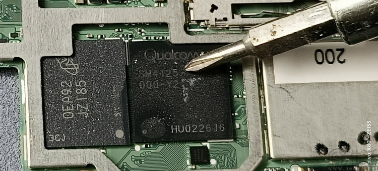 智能手表史上首款“大核CPU”，为何如此激进