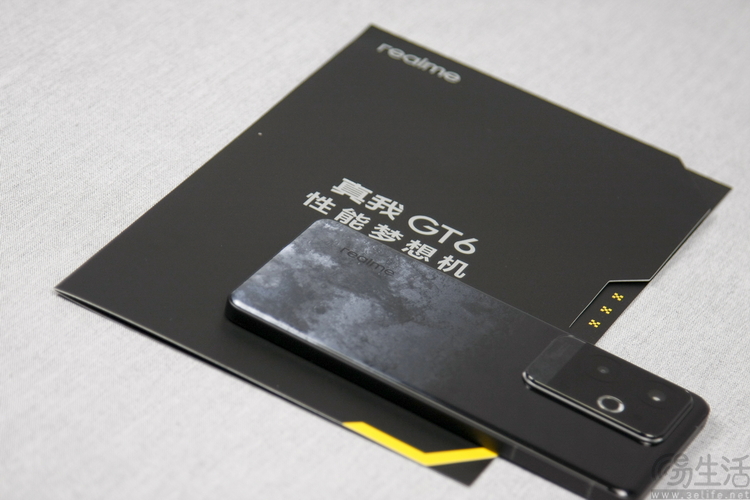 真我GT6首发评测：直屏性能神机，这次更关注体验