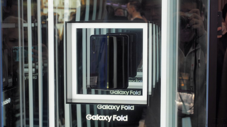 三星Galaxy Z Fold6简析：AI+折叠屏 如何让手机更智慧