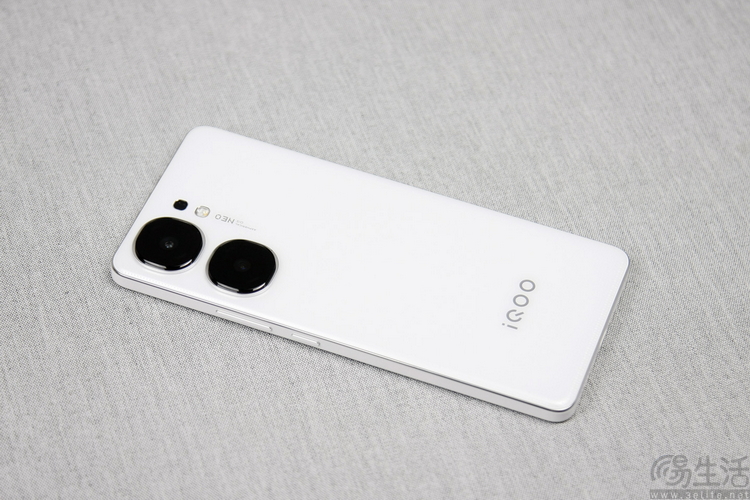 iQOO Neo9S Pro+评测：换芯升级，体验全面超预期