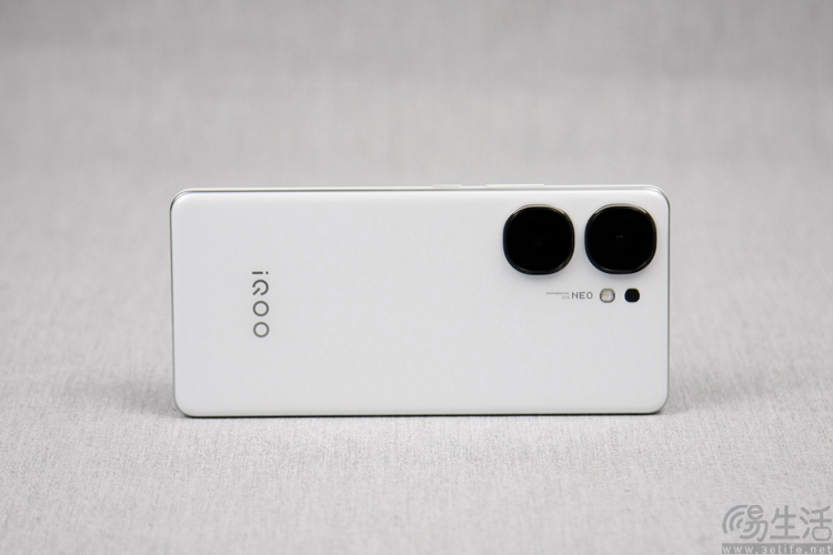 iQOO Neo9S Pro+评测：换芯升级，体验全面超预期