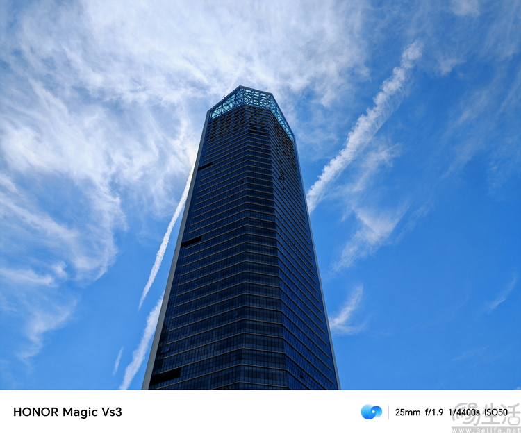 荣耀Magic Vs3评测：不止轻薄，重塑折叠次旗舰