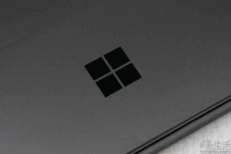 Surface Pro 11评测：高能效和AI，使其成为独特的“样板”