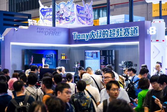 华硕主板超频秀 引爆BW2024