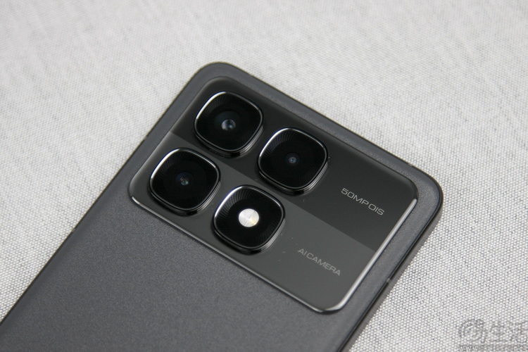 Redmi K70 至尊版首发评测：不止双芯、还够旗舰