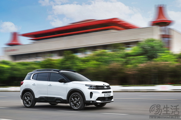 天逸 C5 AIRCROSS 400THP冠军版今日上市