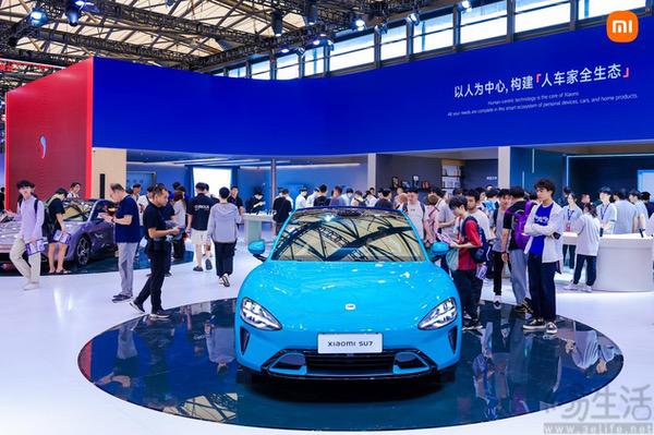 小米SU7 首次亮相ChinaJoy，小米大小折叠新品同时展出