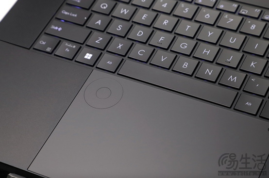 ProArt 创16 2024 AI专业创作本搭载64GB高频大内存，创作者的绝佳选择