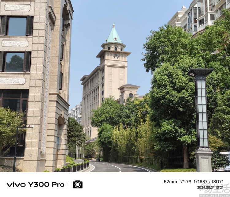 vivo Y300 Pro评测：旗舰特性加持，“国民手机”迎来升华