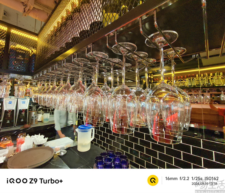 iQOO Z9 Turbo+评测：顶级SoC加持，亲民性能神机