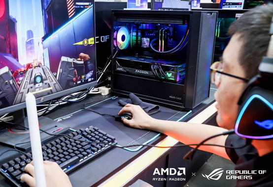 华硕X870E、X870主板闪耀2024核聚变