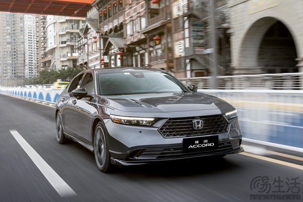 雅阁锐·T动旗舰版搭载Honda SENSING 360+