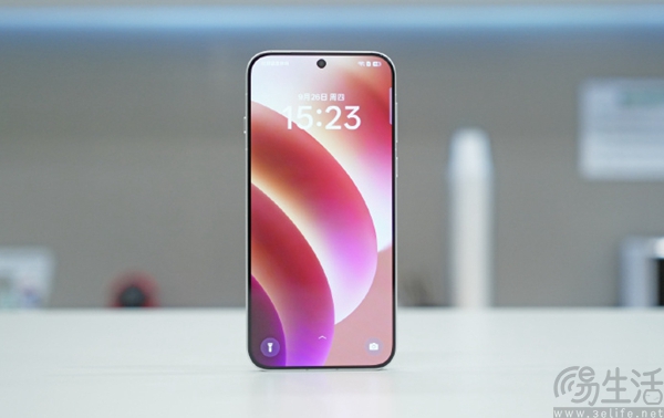 OPPO Find X8正面揭晓，卫星通信版跑分也被曝光