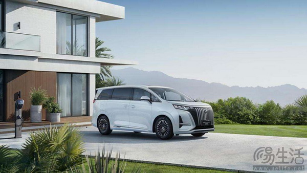 折合人民币160.6万元起 腾势D9右舵版登陆新加坡 折合人民币160.6万元起 腾势D9右舵版登陆新加坡